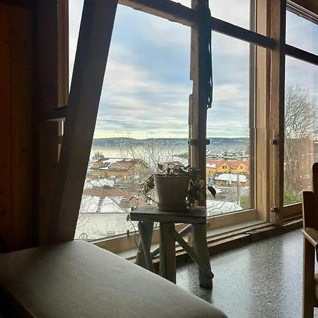 Dom wakacyjny Converted Barn With Sea View Over Oslo Fjord