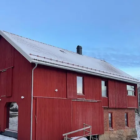 Dom wakacyjny Converted Barn With Sea View Over Oslo Fjord