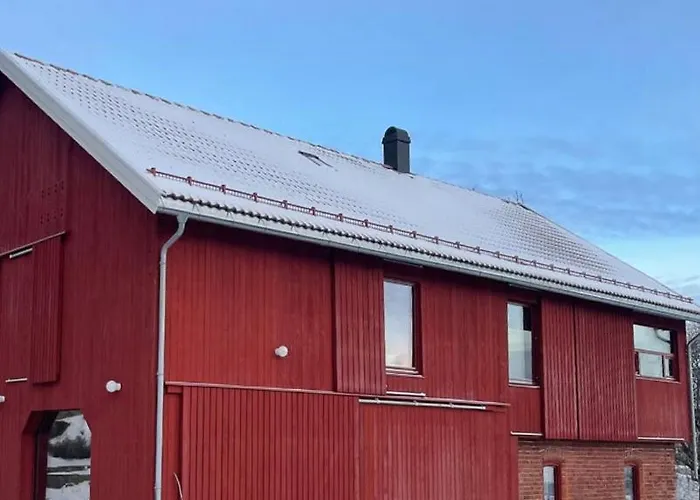 Дом отдыха Converted Barn With Sea View Over Oslo Fjord